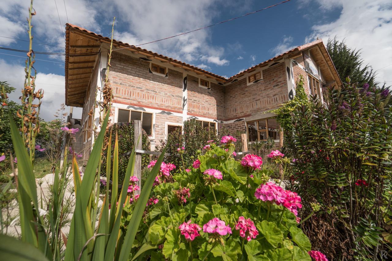 Hostal El Vaquero Chugchilan Exterior photo